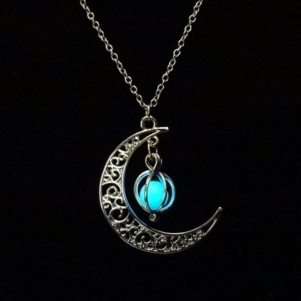 4-Color luminous moon chain necklace